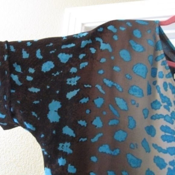 ROBBI & NIKKI ANIMAL PRINT TOP sz S - Picture 3 of 8